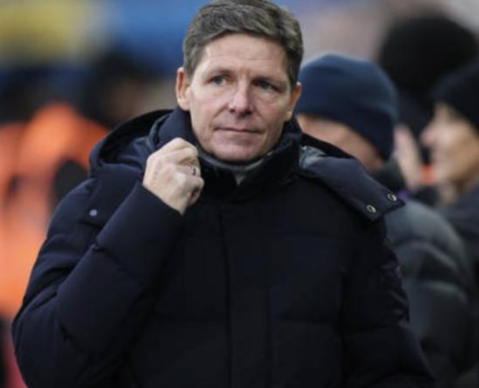 格拉斯纳谈续约与格伊:理性应对<a href='/news/tag/328.html' style='color: blue;'>足球</a>世界的变数