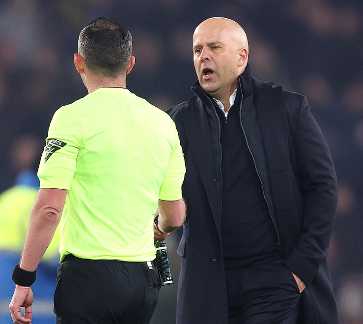 斯洛特谈引援策略:坚持原则,着眼俱乐部长远发展